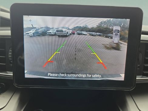 Used 2021 Ford Explorer XLT w/ Equipment Group 202A image 29