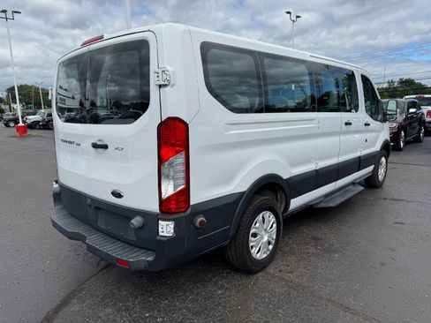 Used 2018 Ford Transit 350 XLT RWD image 5