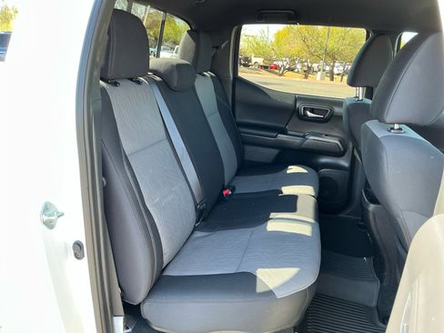 Certified 2023 Toyota Tacoma TRD Off-Road image 18