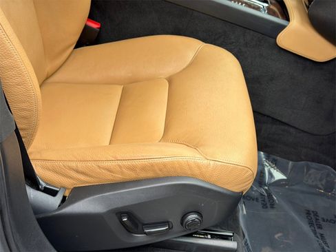 Used 2016 Volvo XC90 T6 Momentum image 13