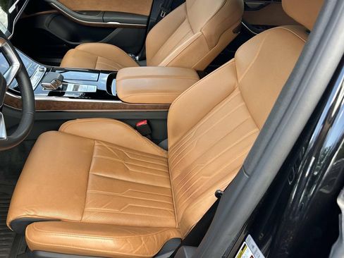 Used 2024 Audi A8 L 3.0T AWD/4WD image 14