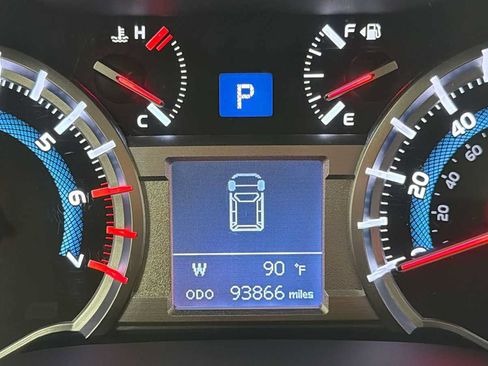 Used 2015 Toyota 4Runner Limited AWD/4WD image 17