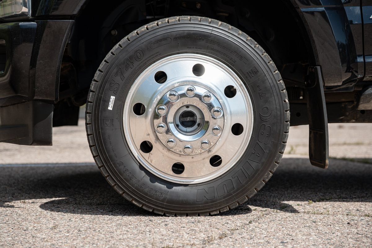 Used 2019 Ford F450 Platinum AWD/4WD image 9