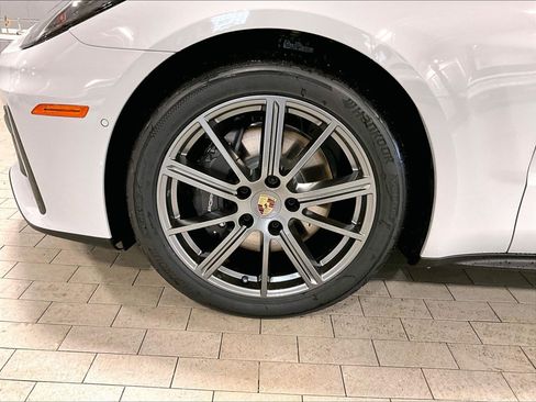 New 2026 Porsche Panamera 4 image 13