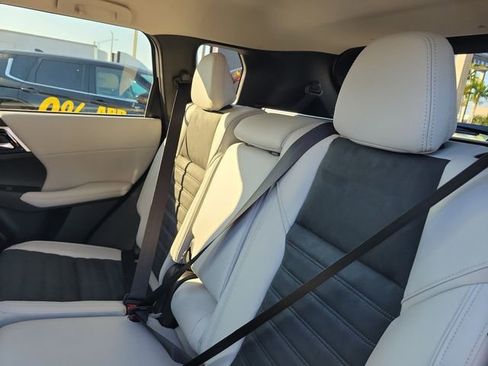 New 2026 Mitsubishi Outlander SE image 13