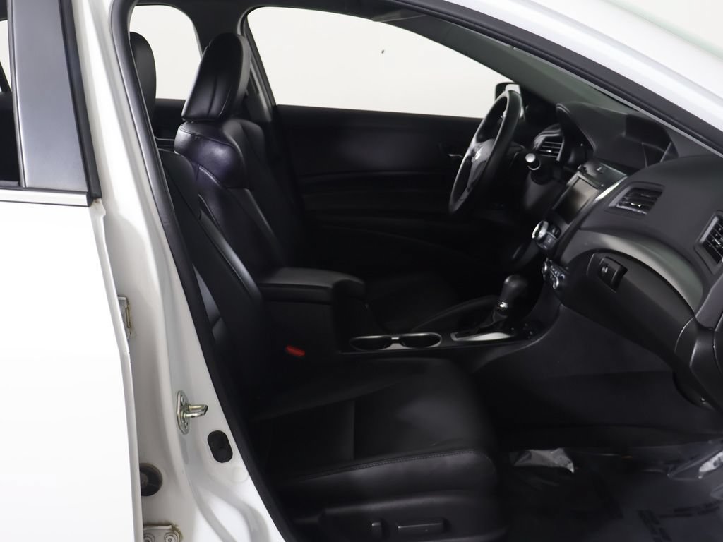 Used 2016 Acura ILX FWD image 25