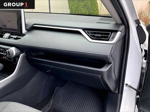 Used 2023 Toyota RAV4 AWD Hybrid image 19