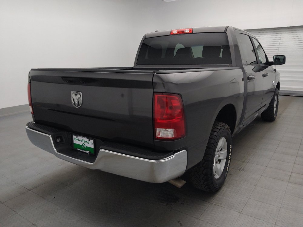 Used 2021 RAM 1500 Classic SLT AWD/4WD image 9