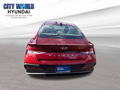 Used 2024 Hyundai Elantra SEL FWD image 4