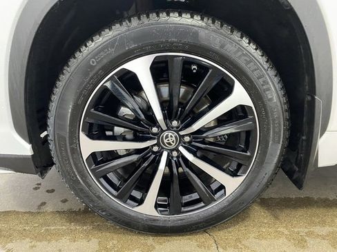 Certified 2021 Toyota Highlander XSE image 27