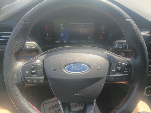 Used 2025 Ford Escape ST-Line AWD/4WD image 15