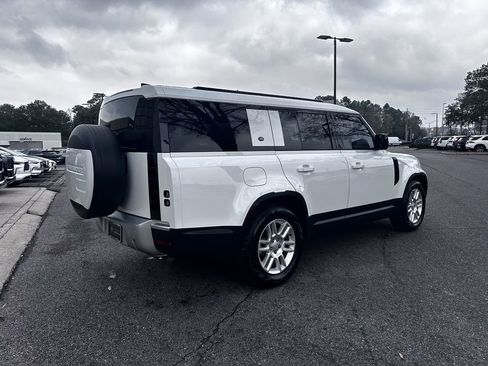 Used 2024 Land Rover Defender 130 S image 13