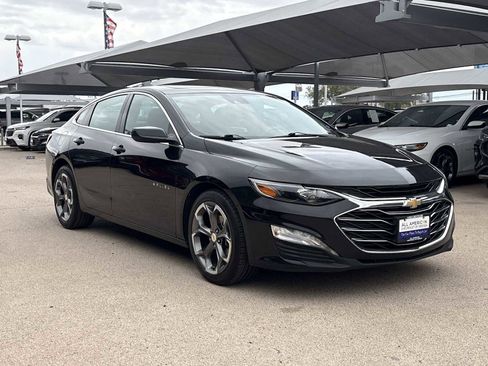Used 2024 Chevrolet Malibu LT FWD image 2