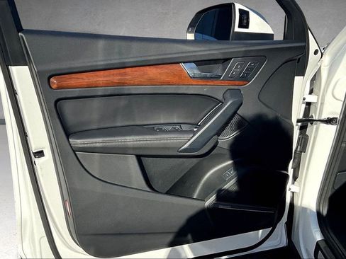 Used 2023 Audi Q5 2.0T Premium Plus image 25