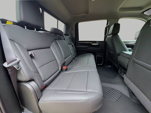 New 2026 Chevrolet Silverado 2500 LT w/ Texas Edition AWD/4WD image 11