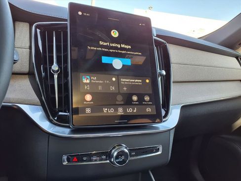 New 2026 Volvo XC90 B6 Plus w/ Protection Package Premier image 15