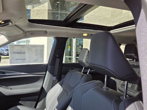 New 2026 INFINITI QX60 Luxe w/ Cargo Package AWD/4WD image 6
