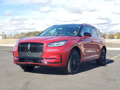 New 2026 Lincoln Corsair Premiere image 2