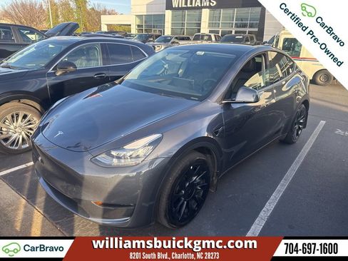 Used 2023 Tesla Model Y Long Range image 3