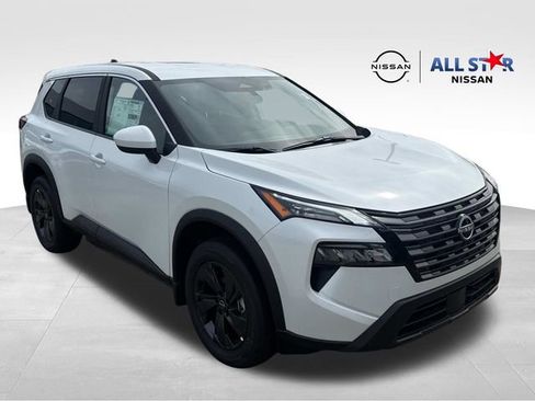 New 2026 Nissan Rogue SV FWD image 1