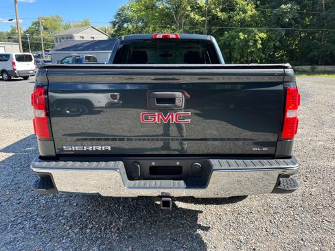 Used 2018 GMC Sierra 1500 SLE w/ SLE Value Package AWD/4WD image 9