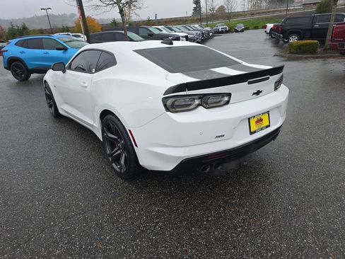 Used 2021 Chevrolet Camaro SS image 4
