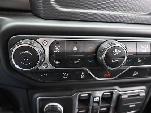 Used 2020 Jeep Wrangler Unlimited Willys image 26