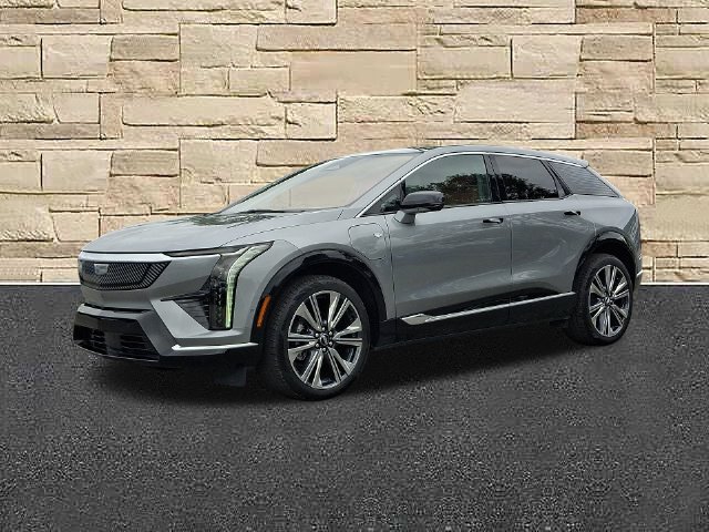 Used 2025 Cadillac Optiq Luxury 2 AWD/4WD image 1