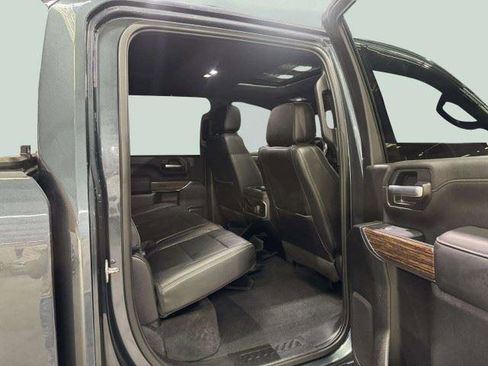 Used 2020 Chevrolet Silverado 2500 High Country w/ Technology Package AWD/4WD image 34