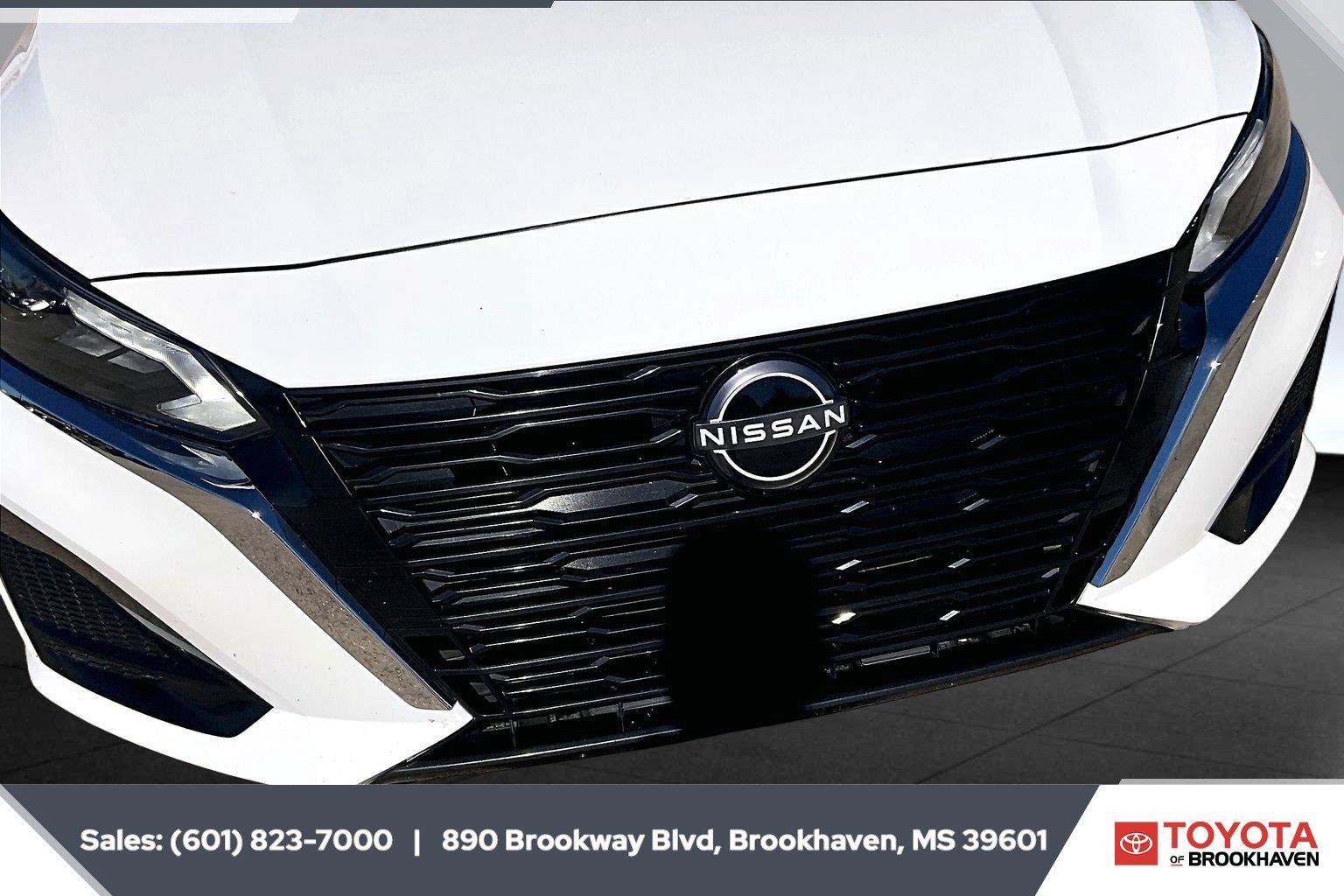 Used 2025 Nissan Altima 2.5 SV FWD image 21