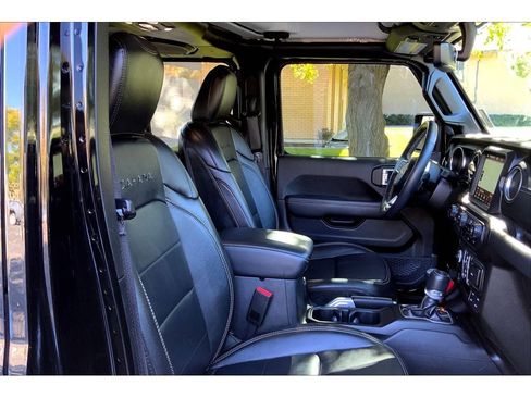 Used 2023 Jeep Wrangler Sahara w/ Dual Top Group image 8