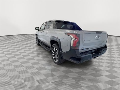 New 2025 Chevrolet Silverado EV RST image 9