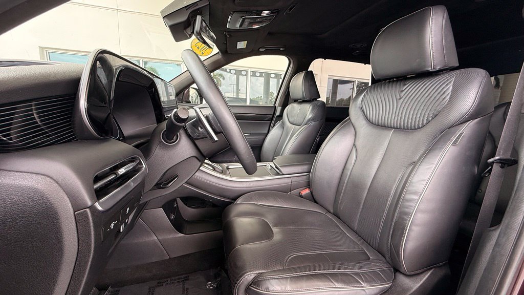 Used 2023 Hyundai Palisade Calligraphy FWD image 4