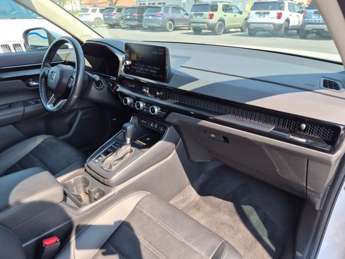 Used 2024 Honda CR-V EX-L image 32