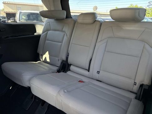 New 2026 Lincoln Navigator Reserve w/ Jet Appearance Package AWD/4WD image 19