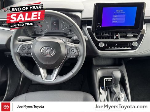 Used 2025 Toyota Corolla SE image 10