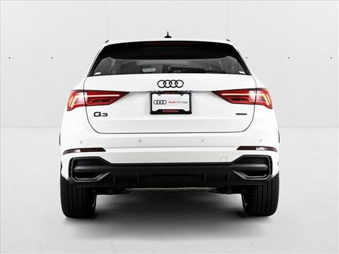 New 2025 Audi Q3 2.0T Premium image 4