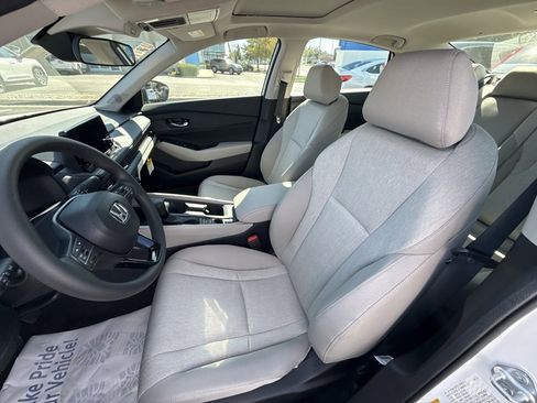 New 2025 Honda Accord SE image 8