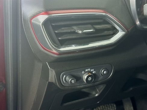 Used 2021 Chevrolet TrailBlazer RS w/ Sun and Liftgate Package image 10