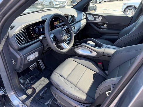 Used 2025 Mercedes-Benz GLS 450 4MATIC w/ AMG Line Exterior image 11
