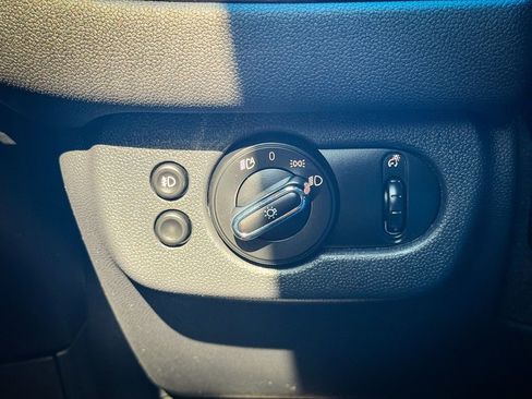 Used 2023 MINI Cooper Clubman S w/ Signature Upholstery Package image 22