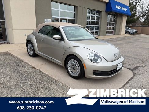 Used 2014 Volkswagen Beetle 1.8T image 1