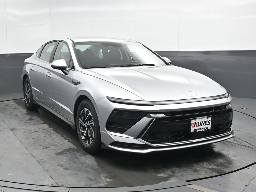 New 2026 Hyundai Sonata Blue FWD image 4