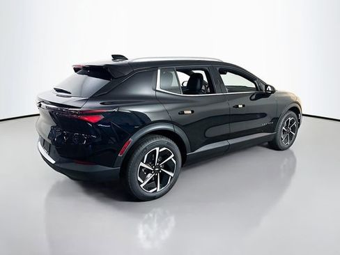 New 2026 Chevrolet Equinox EV LT AWD/4WD image 6