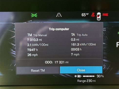 Certified 2024 Volvo XC40 Recharge Plus w/ Protection Package Premier image 12