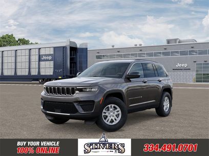 New 2025 Jeep Grand Cherokee Laredo w/ MOPAR Finishing Package