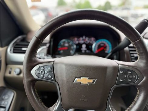 Used 2017 Chevrolet Suburban Premier AWD/4WD image 10