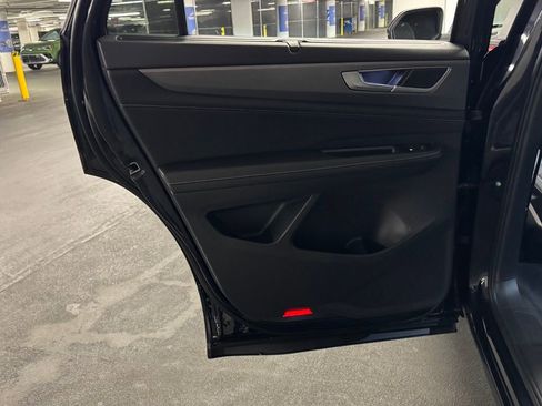 New 2026 Volkswagen Atlas Cross Sport SE image 22