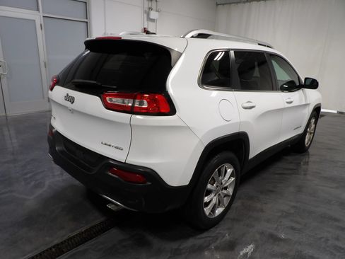 Used 2014 Jeep Cherokee Limited w/ Technology Group AWD/4WD image 4