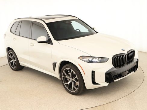 Used 2024 BMW X5 sDrive40i w/ M Sport Package image 36